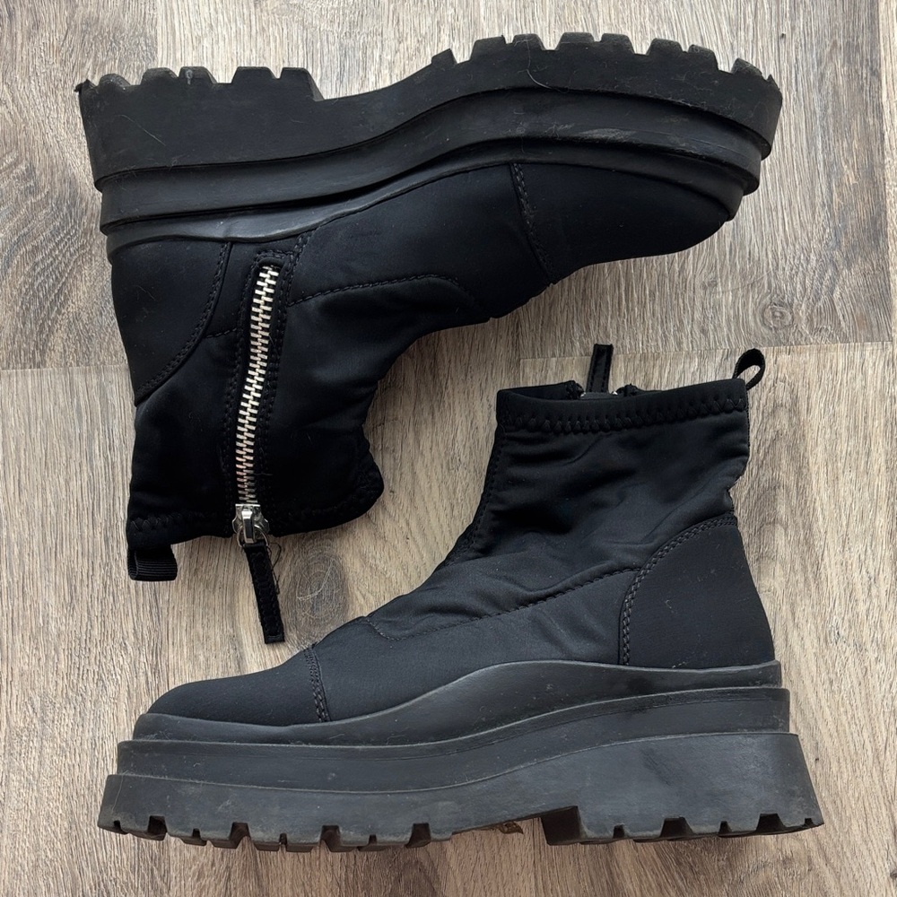 Aldo Black Ankle Boots with Zipper Detail